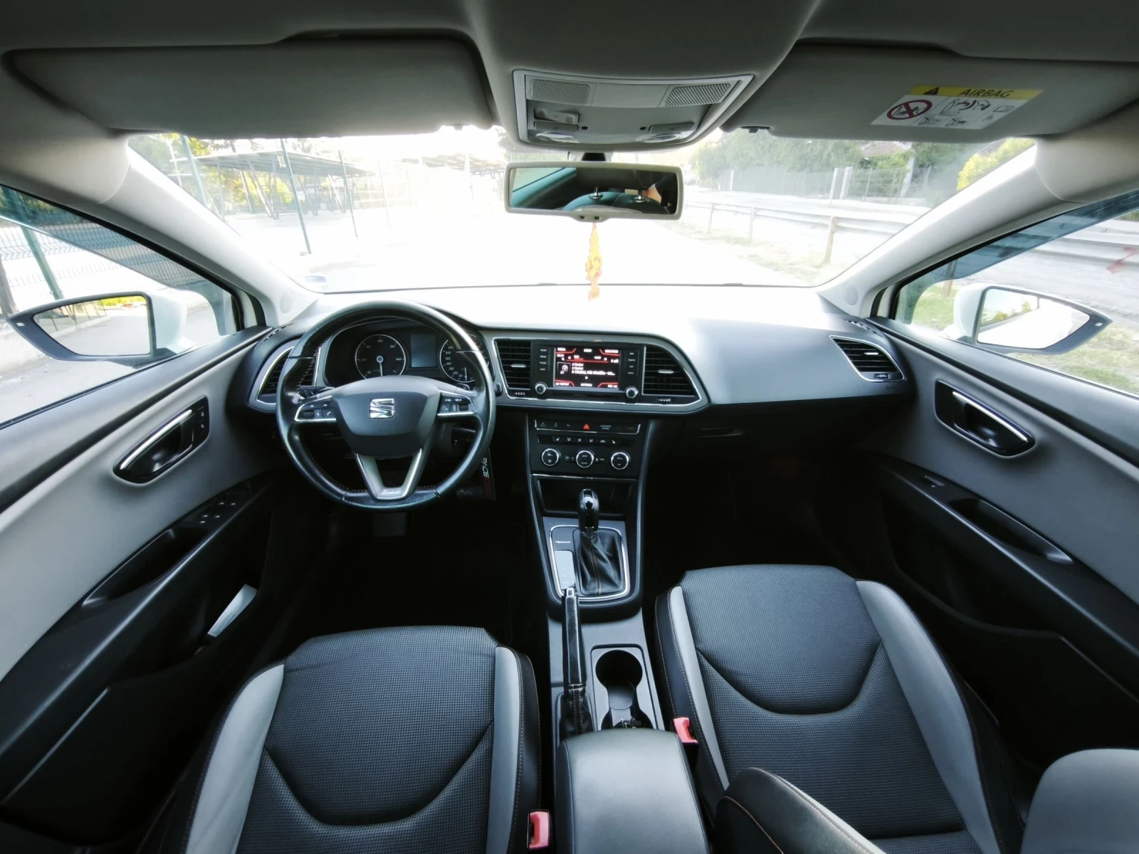 Seat Leon 2.0TDi XPerience 4Drive, снимка 10 - Автомобили и джипове - 55225522