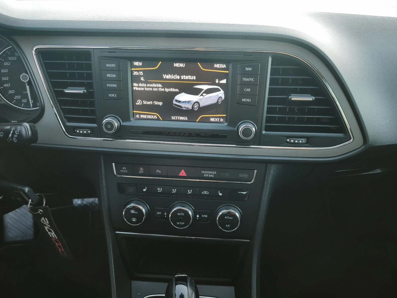 Seat Leon 2.0TDi XPerience 4Drive, снимка 12 - Автомобили и джипове - 55225522
