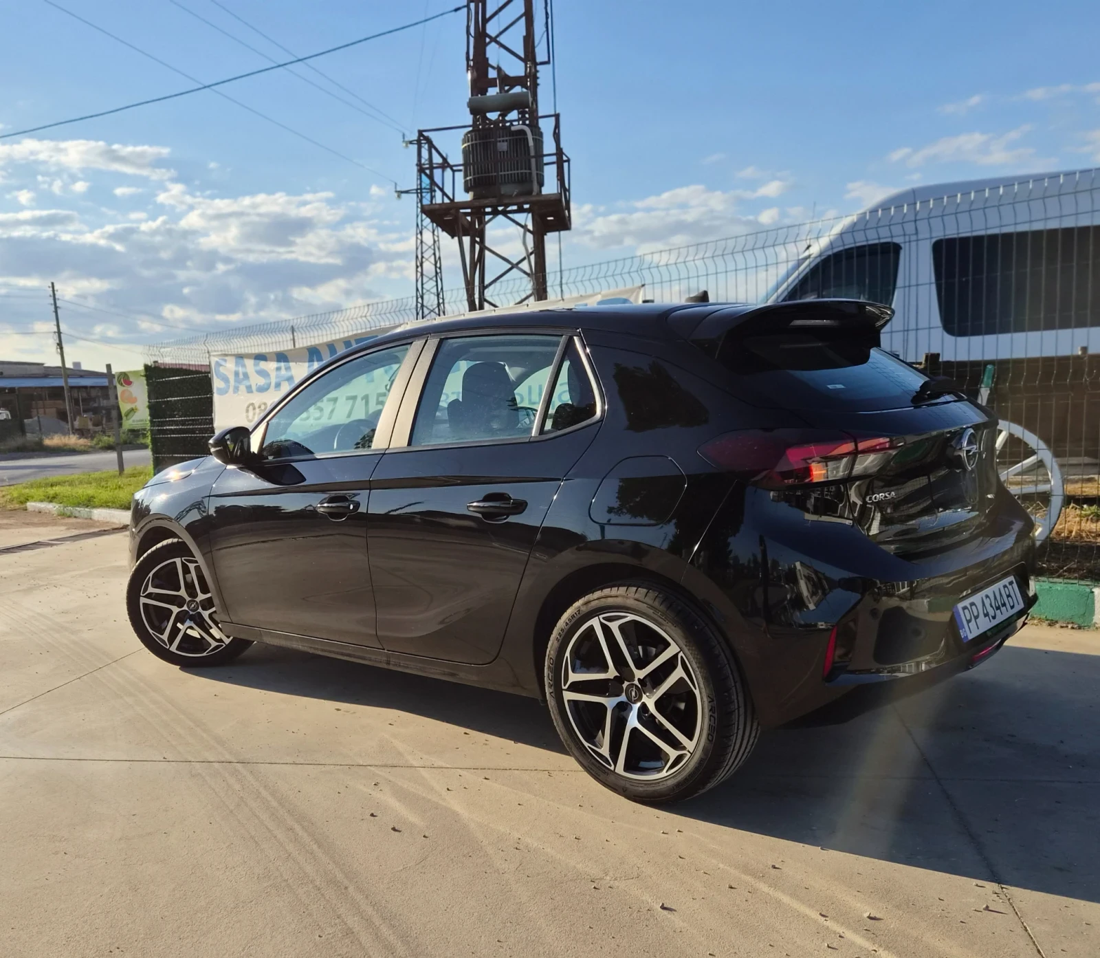 Opel Corsa 1.2mpi AT8, снимка 5 - Автомобили и джипове - 55237017