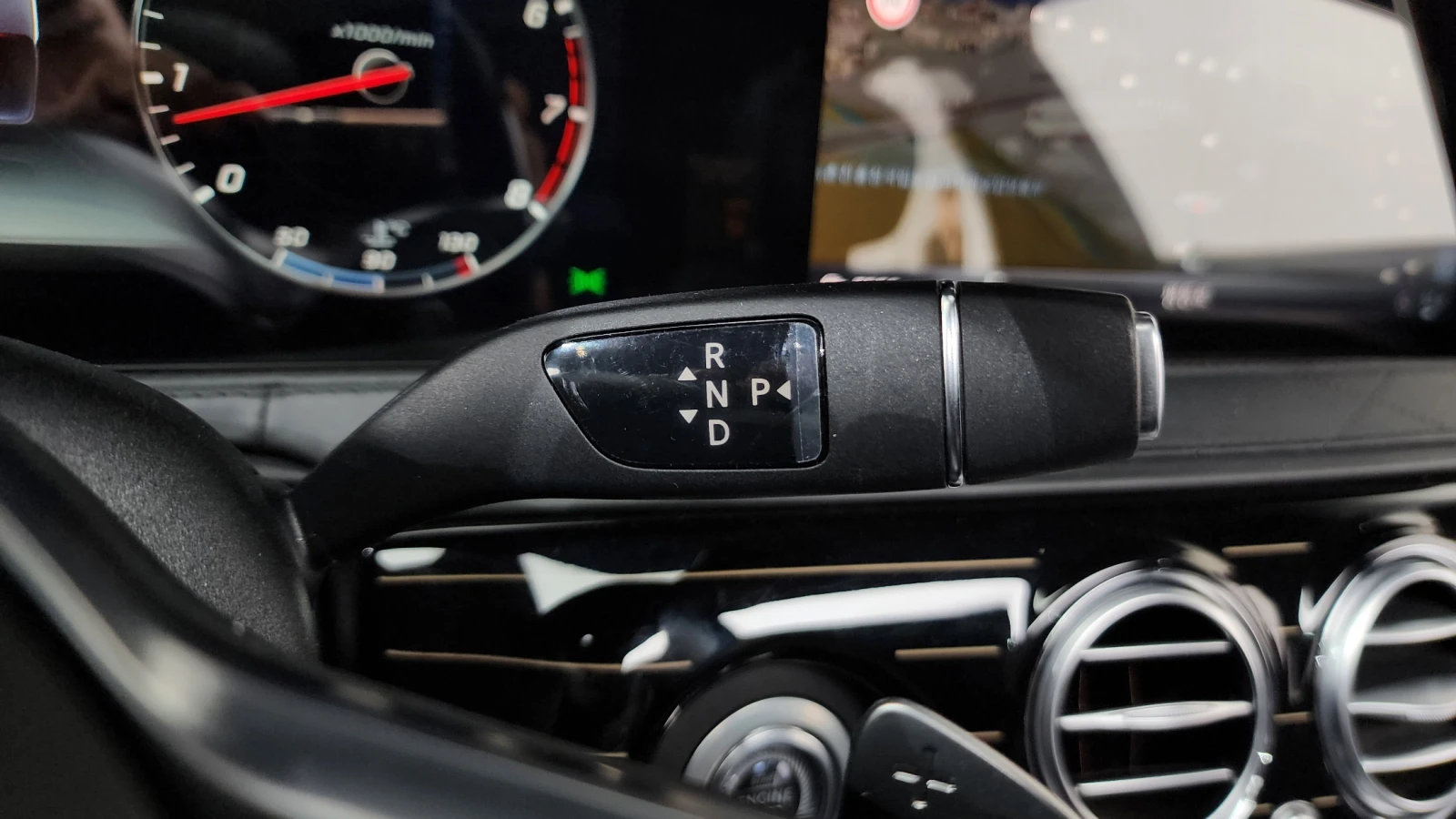 Mercedes-Benz S 560 Maybach* HUD* SOFT CLOSE* 360* МАСАЖ* КРАЙНА ЦЕНА, снимка 9 - Автомобили и джипове - 55595313