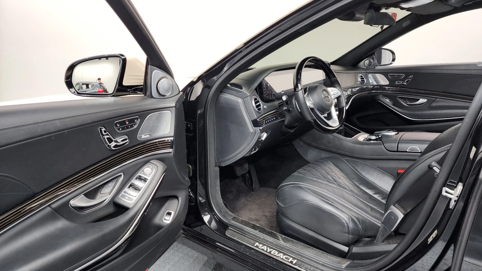 Mercedes-Benz S 560 Maybach* HUD* SOFT CLOSE* 360* МАСАЖ* КРАЙНА ЦЕНА, снимка 10 - Автомобили и джипове - 55595313