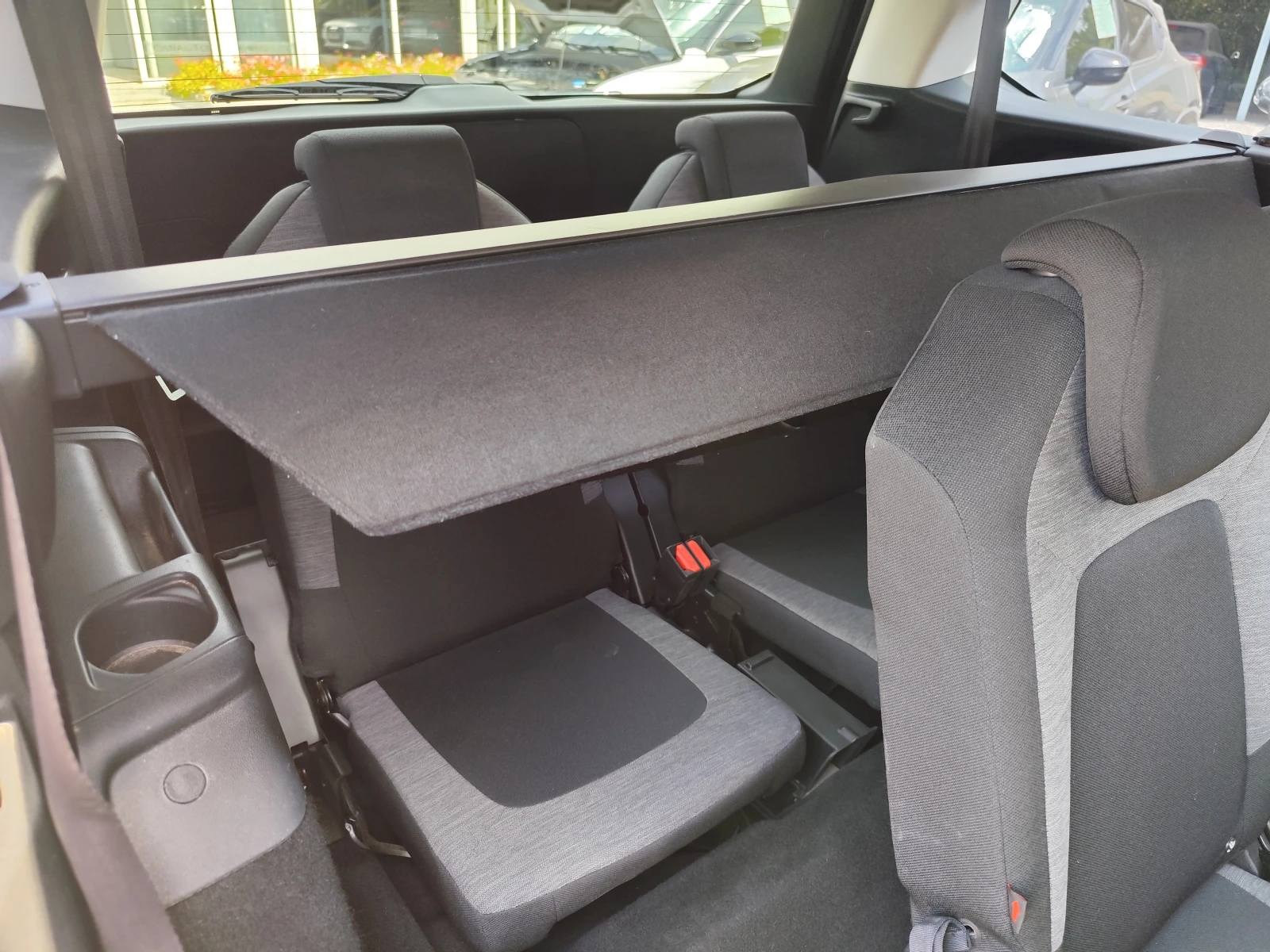 Citroen Grand C4 Picasso 1.6HDi* BUSINESS* АВТОМАТИК* 7 MECTA* LED* NAVI* , снимка 11 - Автомобили и джипове - 55654128