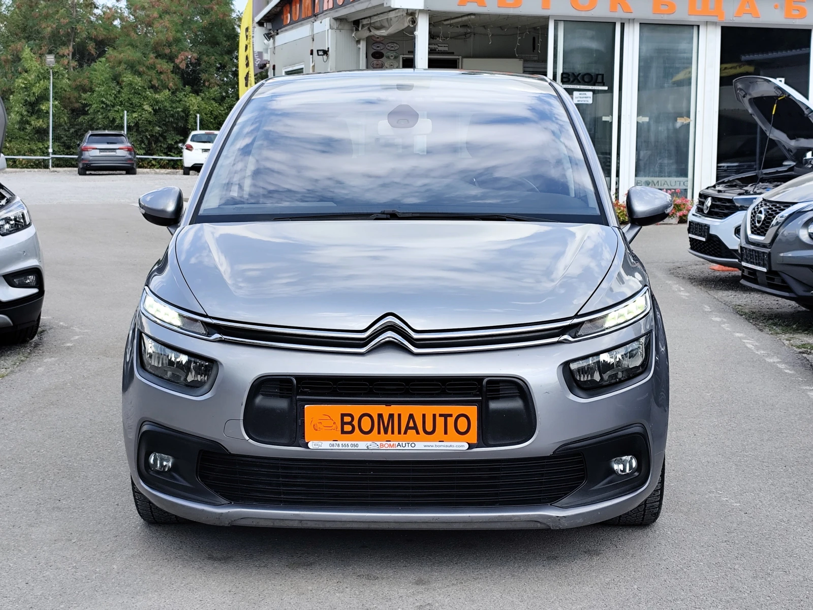 Citroen Grand C4 Picasso 1.6HDi* BUSINESS* АВТОМАТИК* 7 MECTA* LED* NAVI* , снимка 2 - Автомобили и джипове - 55654128