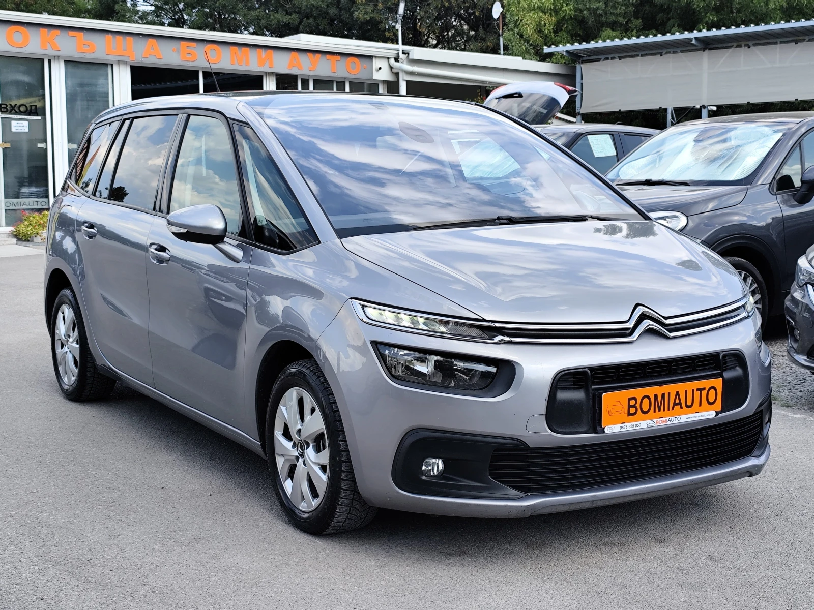 Citroen Grand C4 Picasso 1.6HDi* BUSINESS* АВТОМАТИК* 7 MECTA* LED* NAVI* , снимка 3 - Автомобили и джипове - 55654128