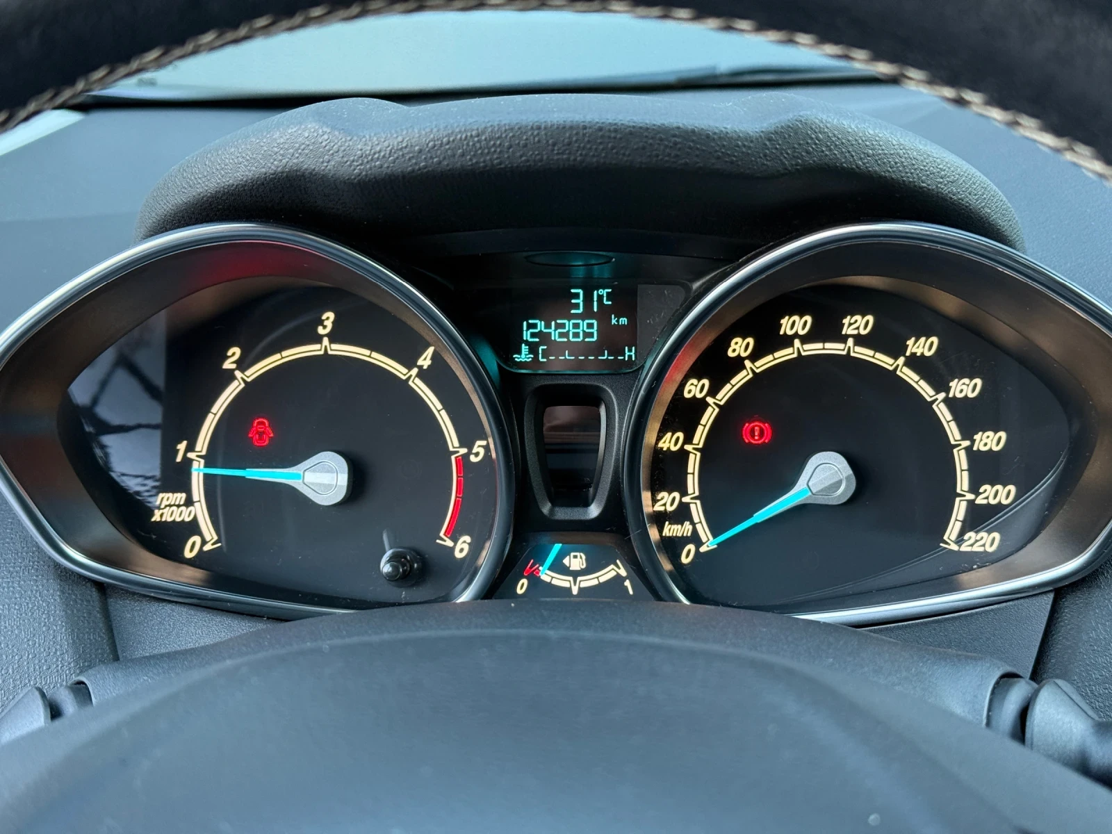 Ford Fiesta 1.5TDCi, EURO 6B! LED, * 124 000км* KTEO OK!, снимка 11 - Автомобили и джипове - 55806002