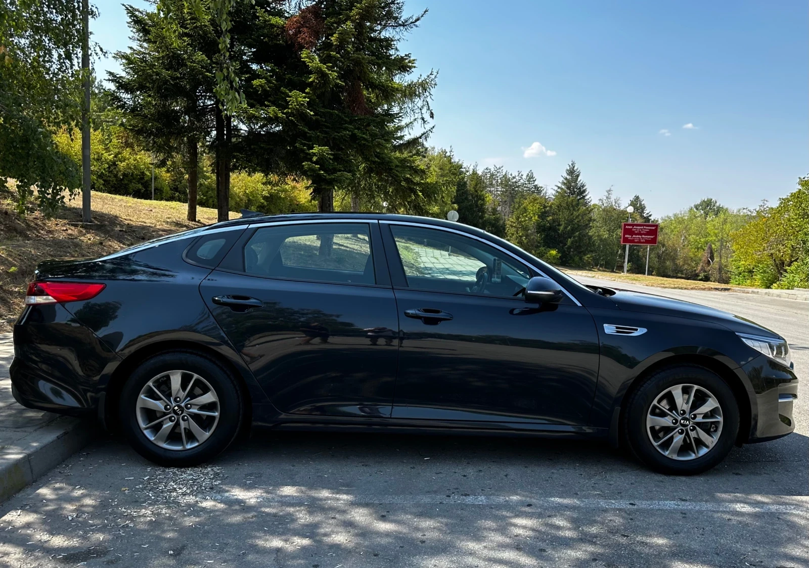 Kia Optima 1.7 CRDi 141 hp, снимка 8 - Автомобили и джипове - 56713271