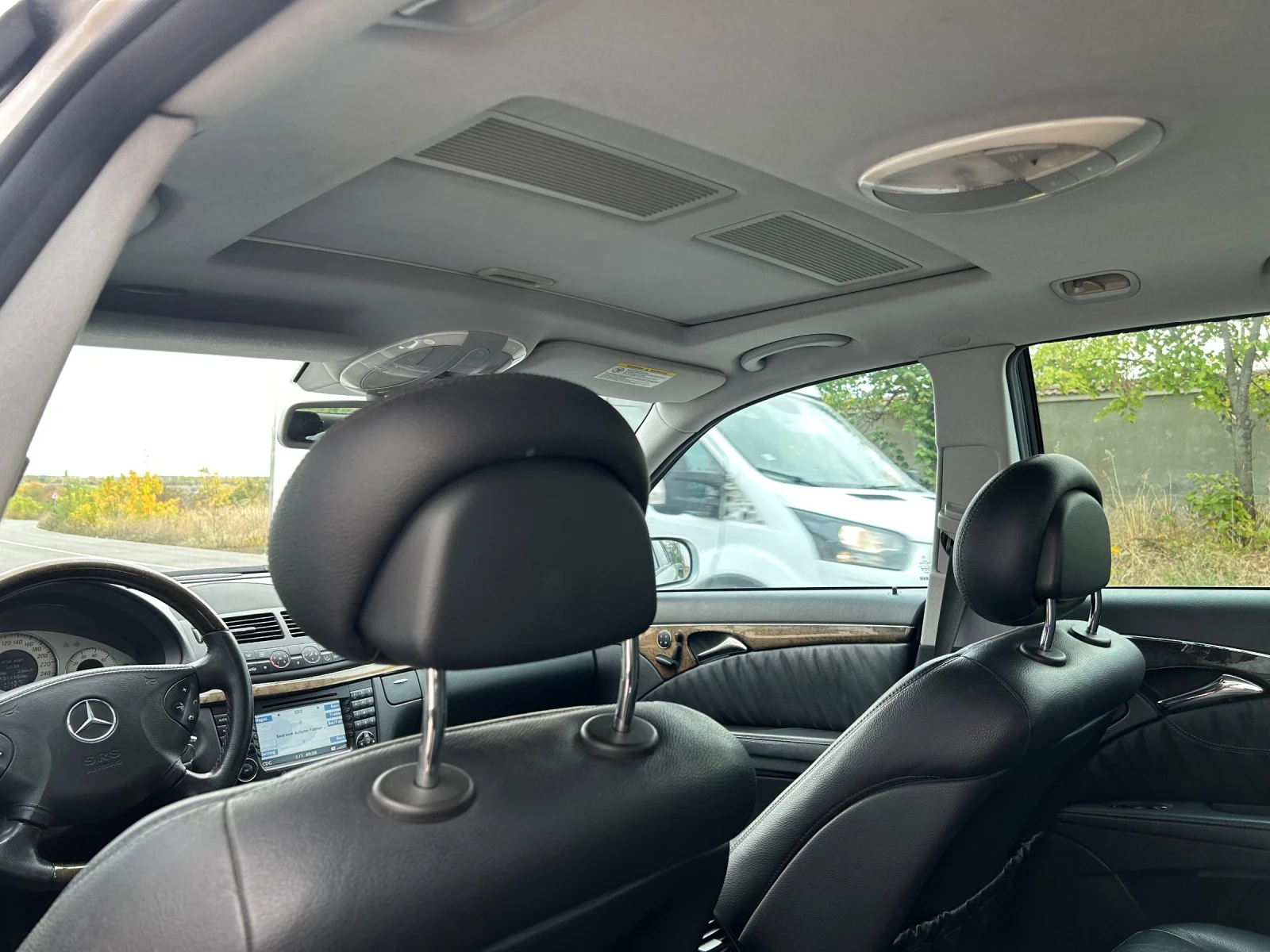 Mercedes-Benz E 320 4 MATIC LPG, снимка 15 - Автомобили и джипове - 56741931