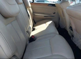 Обява за продажба на Mercedes-Benz GL 500 4MATIC Масаж* Обдухване* Карман* Пано* М.точка*  ~24 000 лв. - изображение 9