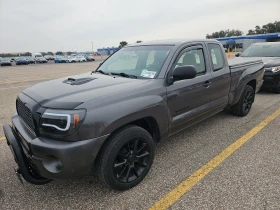 Toyota Tacoma 