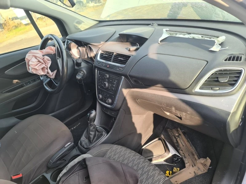 Opel Mokka 1.7 tdci, снимка 5 - Автомобили и джипове - 43870713