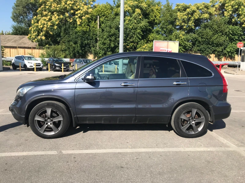 Honda Cr-v 2.2, снимка 2 - Автомобили и джипове - 47503332