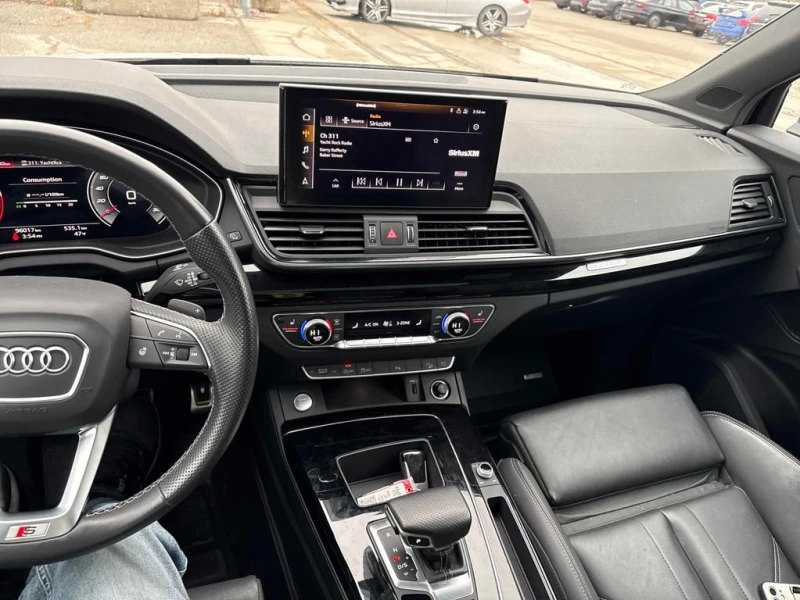 Audi Q5 * Technik * CARFAX * БЕЗ ПЪРВОНАЧАЛНА ВНОСКА, снимка 9 - Автомобили и джипове - 53142074