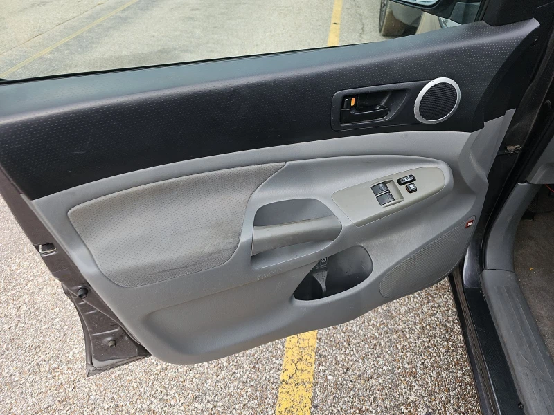 Toyota Tacoma, снимка 9 - Автомобили и джипове - 53432063