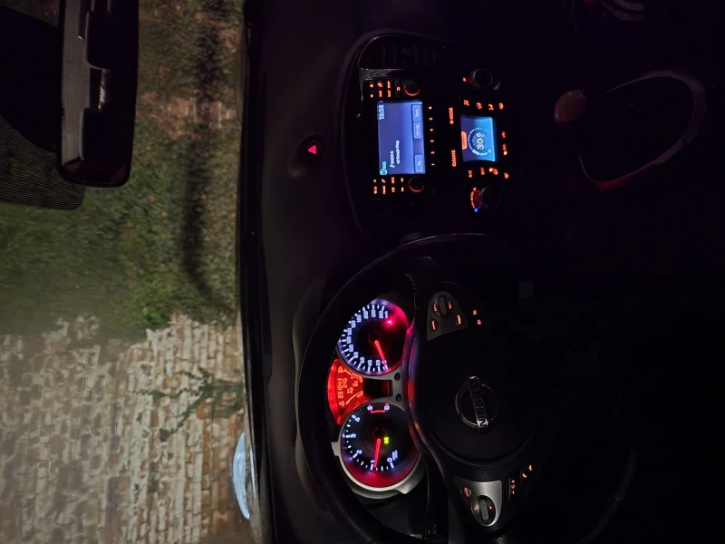 Nissan Juke, снимка 6 - Автомобили и джипове - 53485164