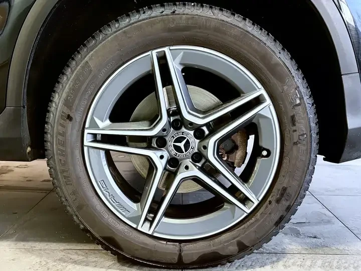 Mercedes-Benz GLC 300 AMG* Burmester* КОЖА* ПОДГРЕВ* ДИГ.ТАБЛО* ЛИЗИНГ, снимка 7 - Автомобили и джипове - 55704989