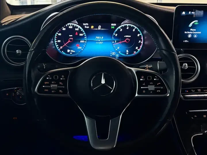 Mercedes-Benz GLC 300 AMG* Burmester* КОЖА* ПОДГРЕВ* ДИГ.ТАБЛО* ЛИЗИНГ, снимка 16 - Автомобили и джипове - 55704989
