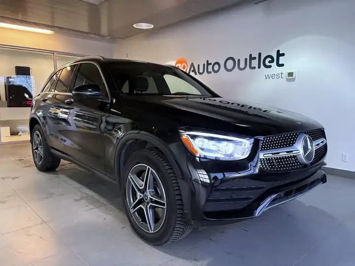 Mercedes-Benz GLC 300 AMG* Burmester* КОЖА* ПОДГРЕВ* ДИГ.ТАБЛО* ЛИЗИНГ, снимка 6 - Автомобили и джипове - 55704989