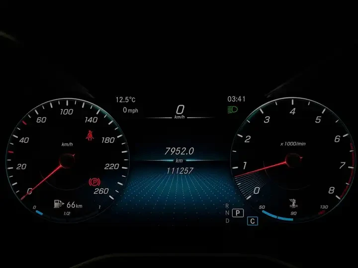 Mercedes-Benz GLC 300 AMG* Burmester* КОЖА* ПОДГРЕВ* ДИГ.ТАБЛО* ЛИЗИНГ, снимка 12 - Автомобили и джипове - 55704989