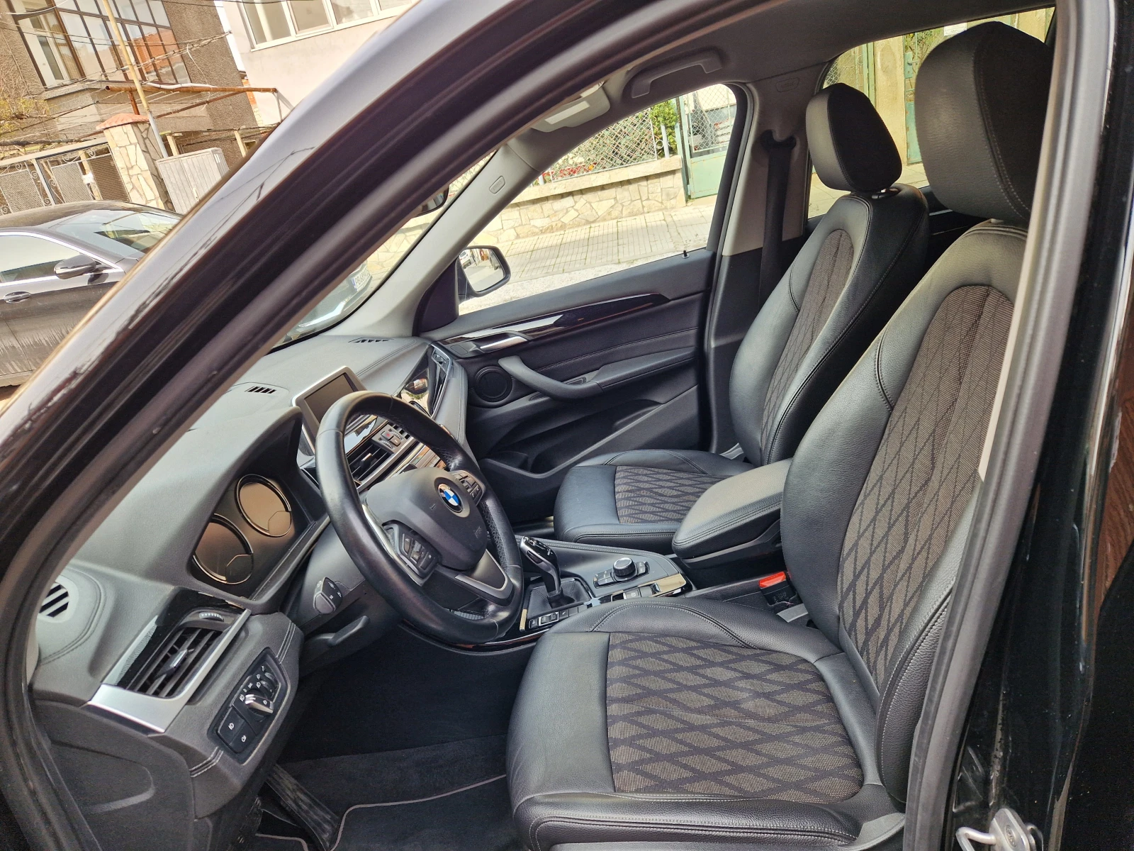 BMW X1 x-Line, снимка 6 - Автомобили и джипове - 52828663