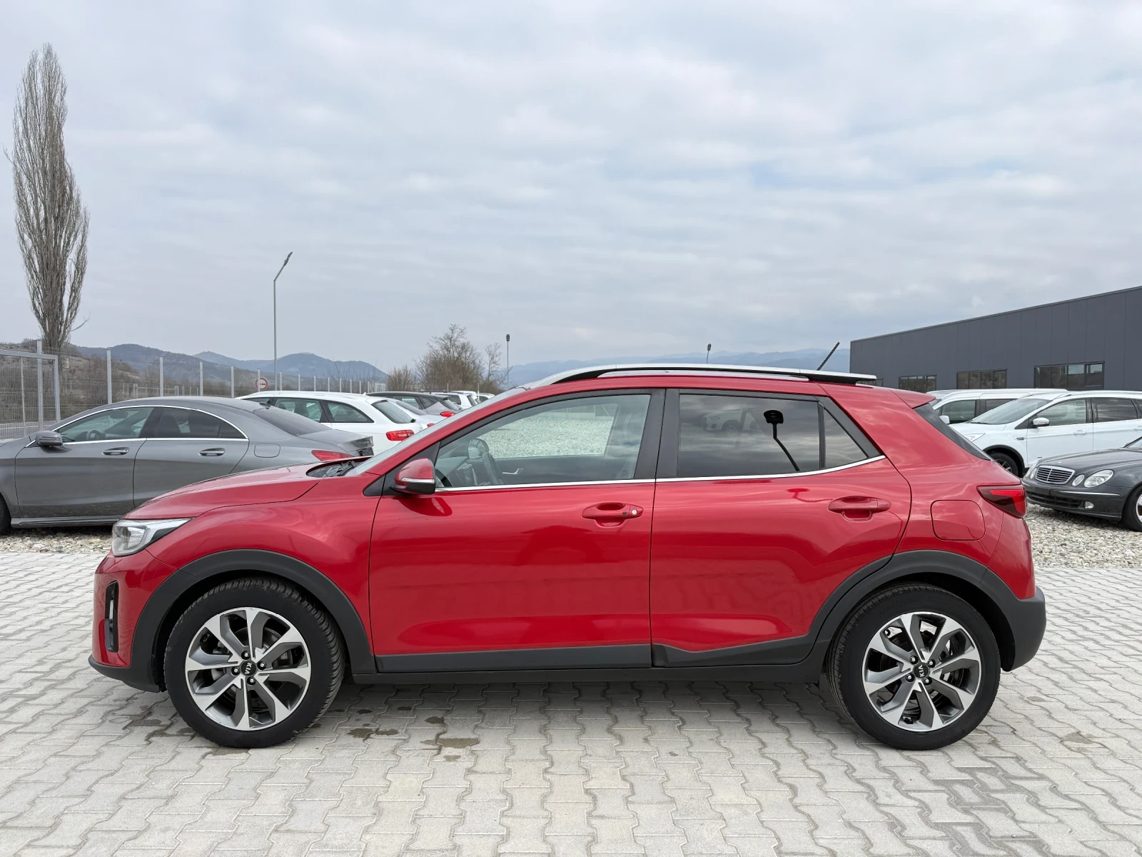 Kia Stonic 1.6 CRDI NAVI  CAMERA , снимка 3 - Автомобили и джипове - 53873333