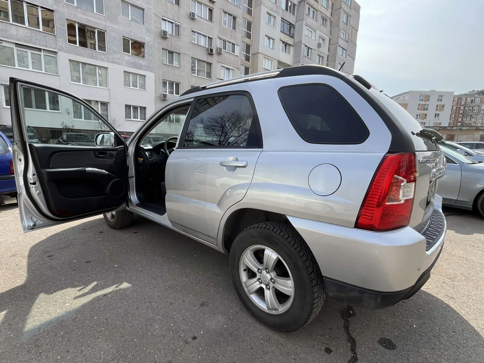 Kia Sportage, снимка 5 - Автомобили и джипове - 54078358