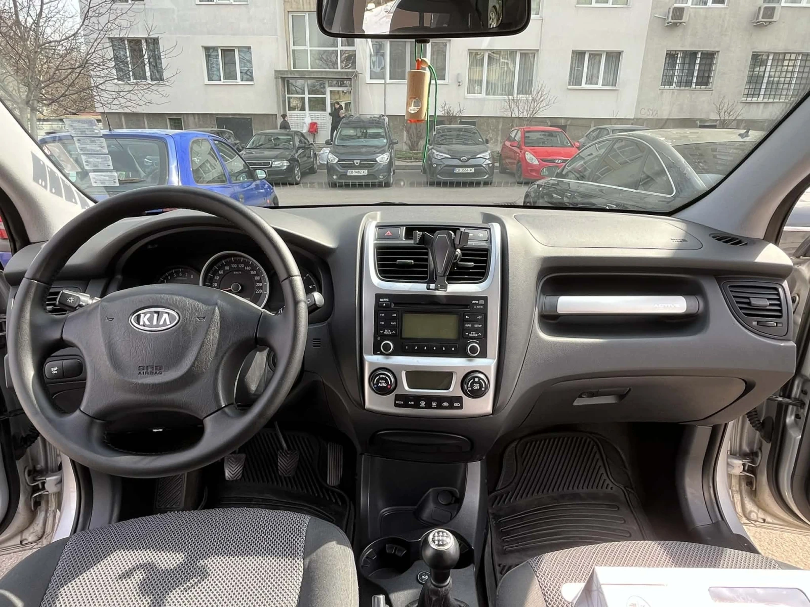 Kia Sportage, снимка 12 - Автомобили и джипове - 54078358