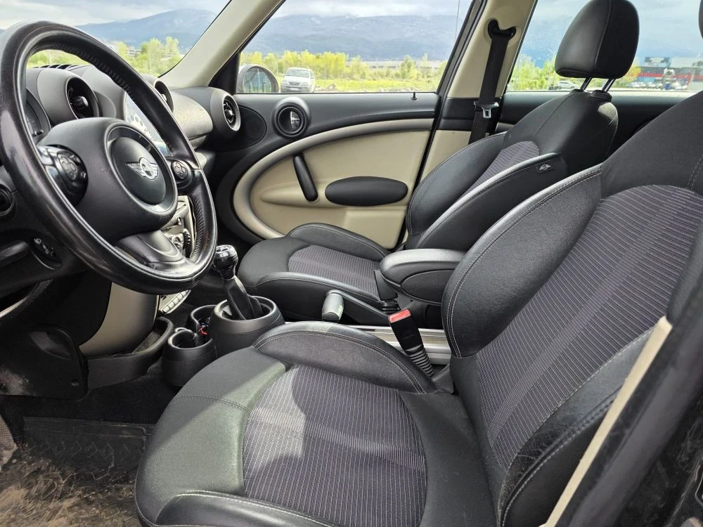 Mini Countryman 1.6D  2011г с регистрация!!, снимка 12 - Автомобили и джипове - 54382623