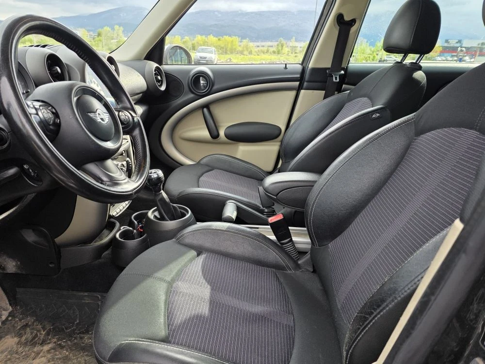 Mini Countryman 1.6D  2011г с регистрация!!, снимка 8 - Автомобили и джипове - 54382623