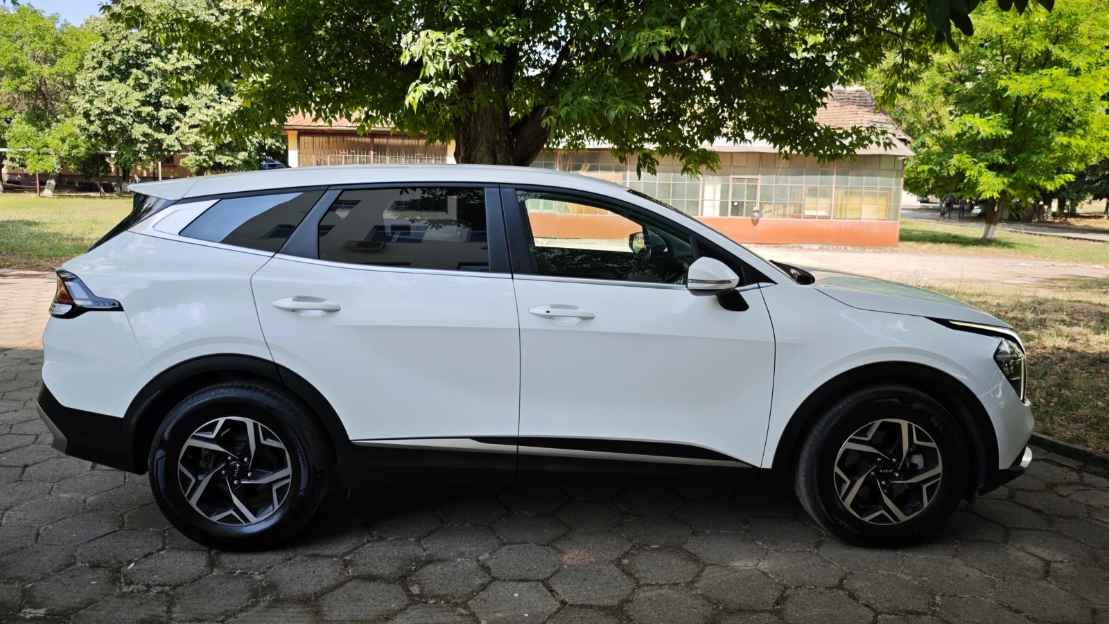 Kia Sportage 2.0 CRDI 4x4 , снимка 3 - Автомобили и джипове - 54845514