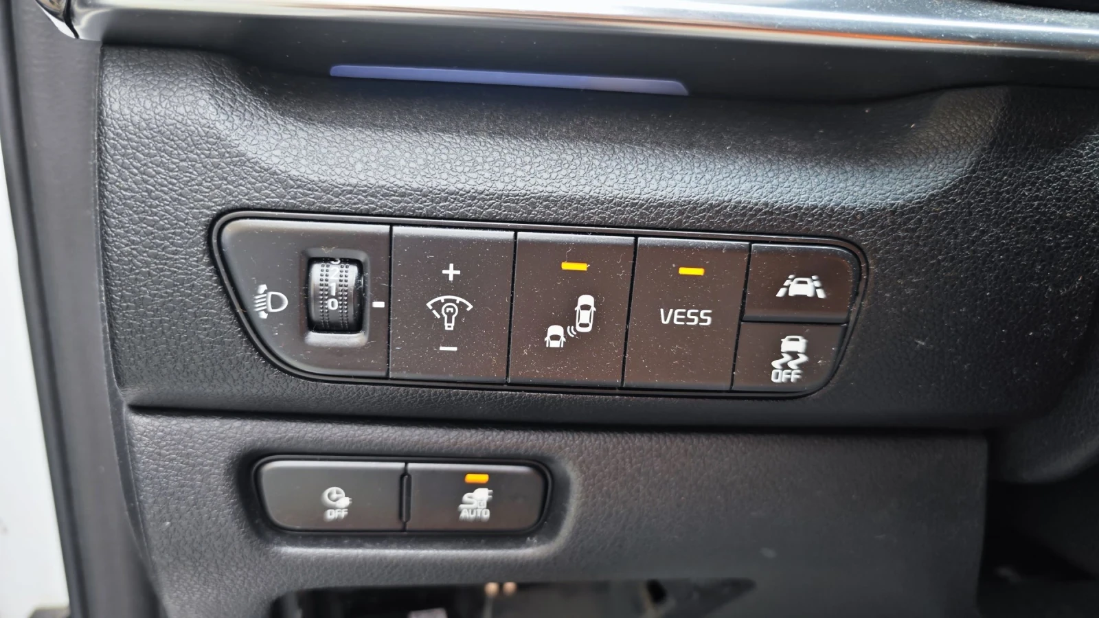 Kia Niro, снимка 7 - Автомобили и джипове - 54640528