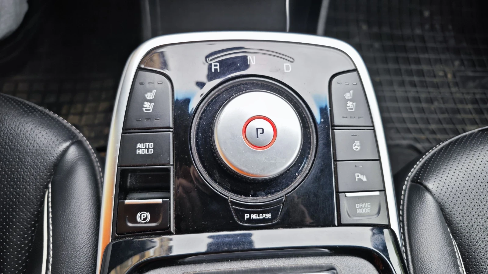 Kia Niro, снимка 8 - Автомобили и джипове - 54640528
