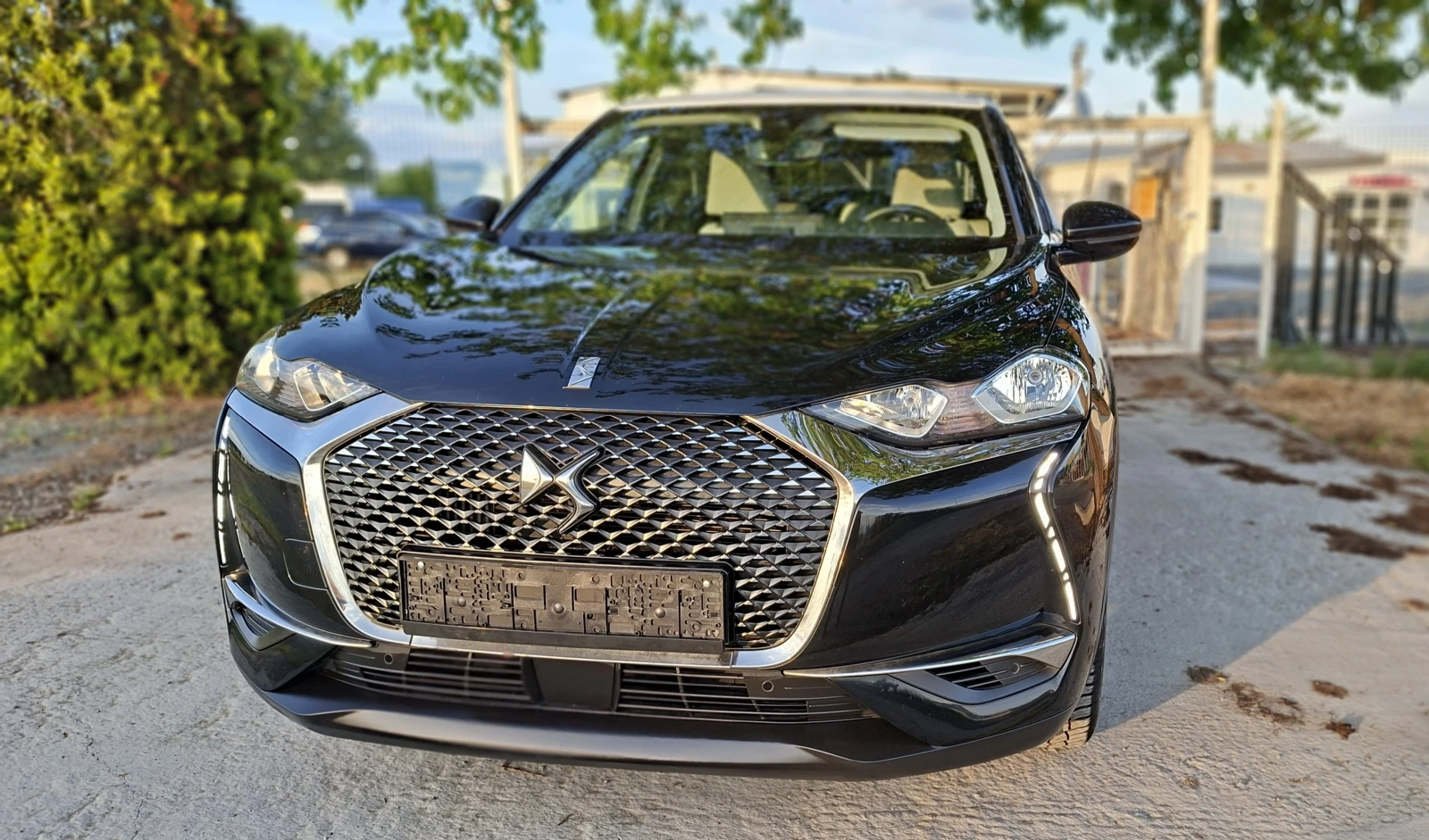 DS DS 3 Crossback 1.5HDi Lux So Chic, снимка 2 - Автомобили и джипове - 54655888