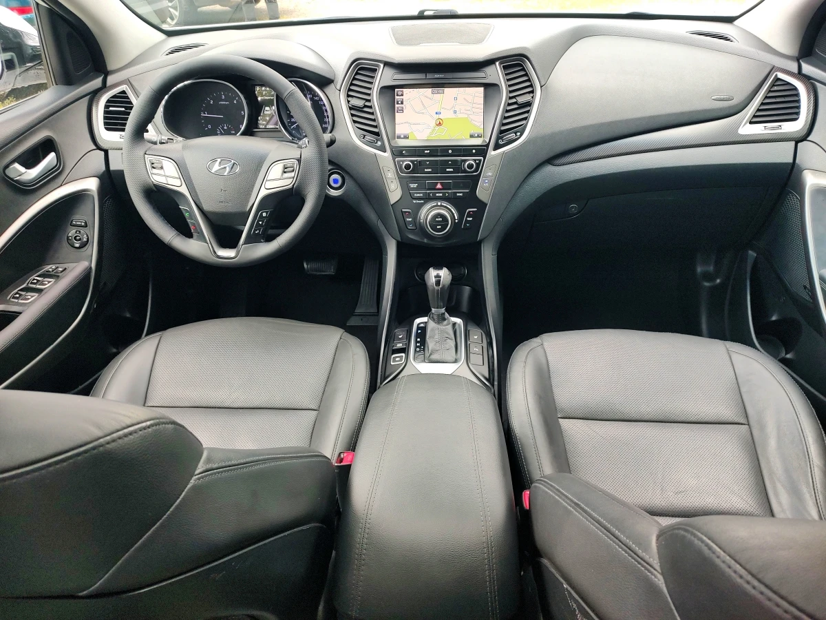 Hyundai Santa fe 2.2D 200hp 4x4 FACELIFT/PANORAMA/KEYLESS/NAVI/LED, снимка 11 - Автомобили и джипове - 54656266