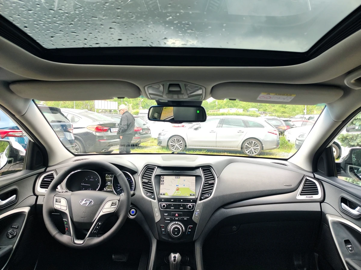 Hyundai Santa fe 2.2D 200hp 4x4 FACELIFT/PANORAMA/KEYLESS/NAVI/LED, снимка 10 - Автомобили и джипове - 54656266