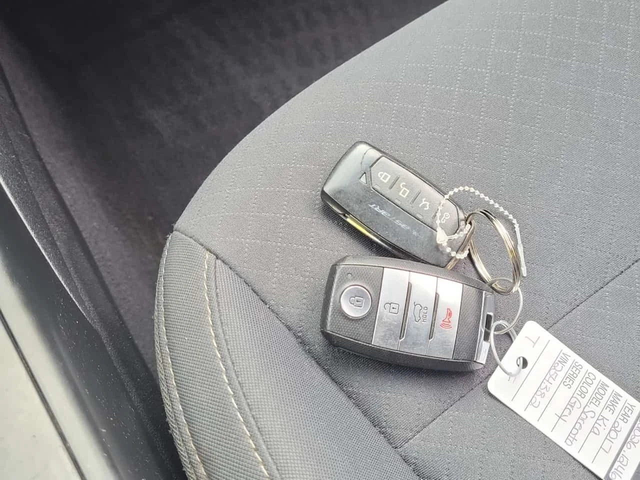 Kia Sorento LX V6| PANORAMA| ПОДГРЕВИ| 7 МЕСТА| , снимка 16 - Автомобили и джипове - 54820399