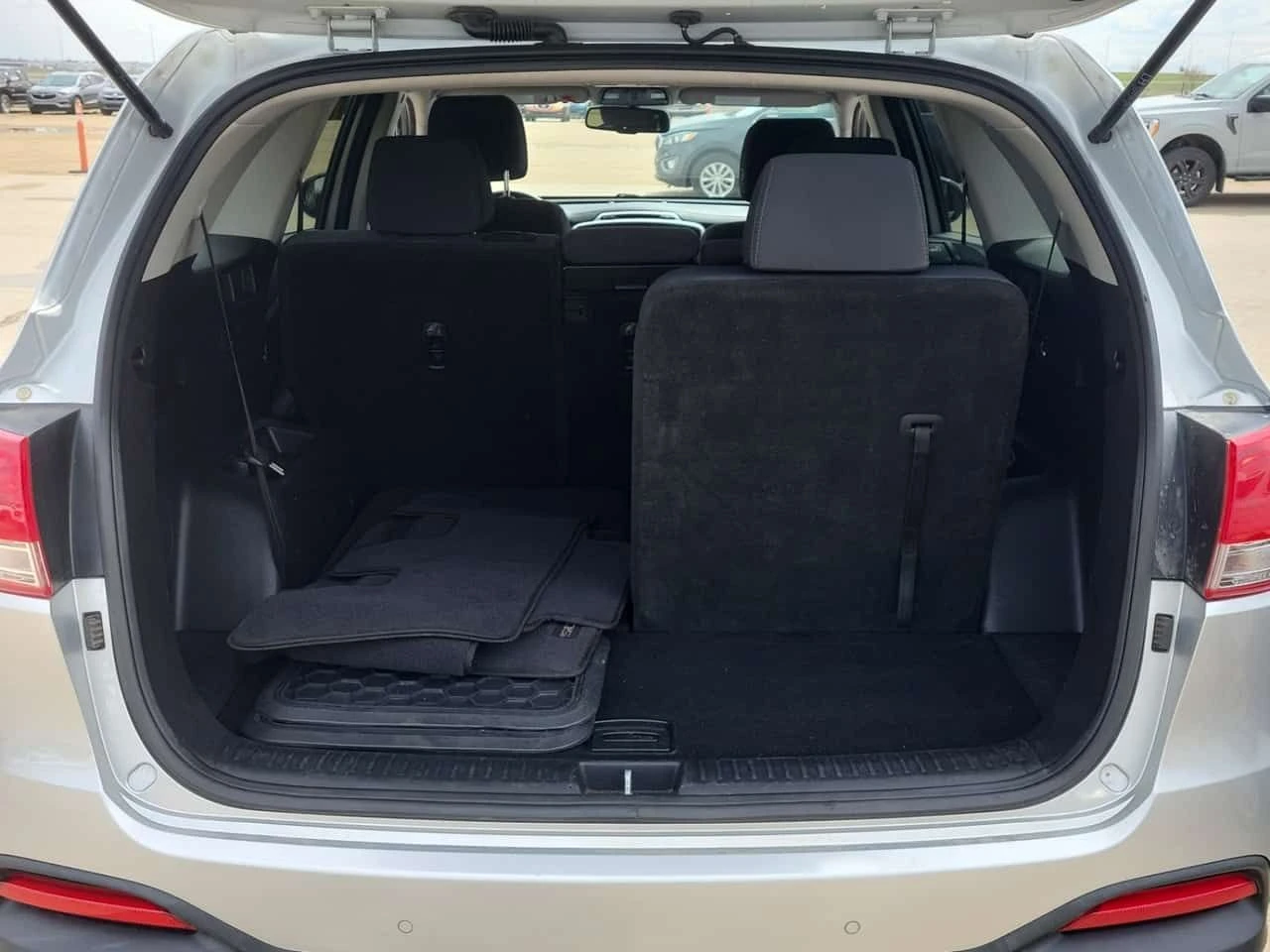 Kia Sorento LX V6| PANORAMA| ПОДГРЕВИ| 7 МЕСТА| , снимка 6 - Автомобили и джипове - 54820399