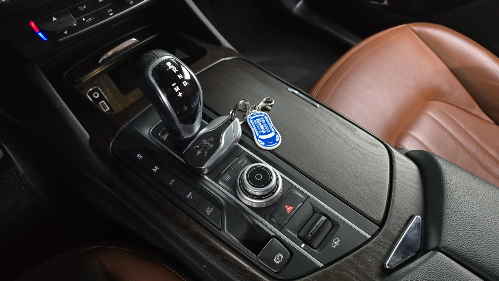 Maserati Levante 3.0D* V6* Q4* AT, снимка 13 - Автомобили и джипове - 54874610