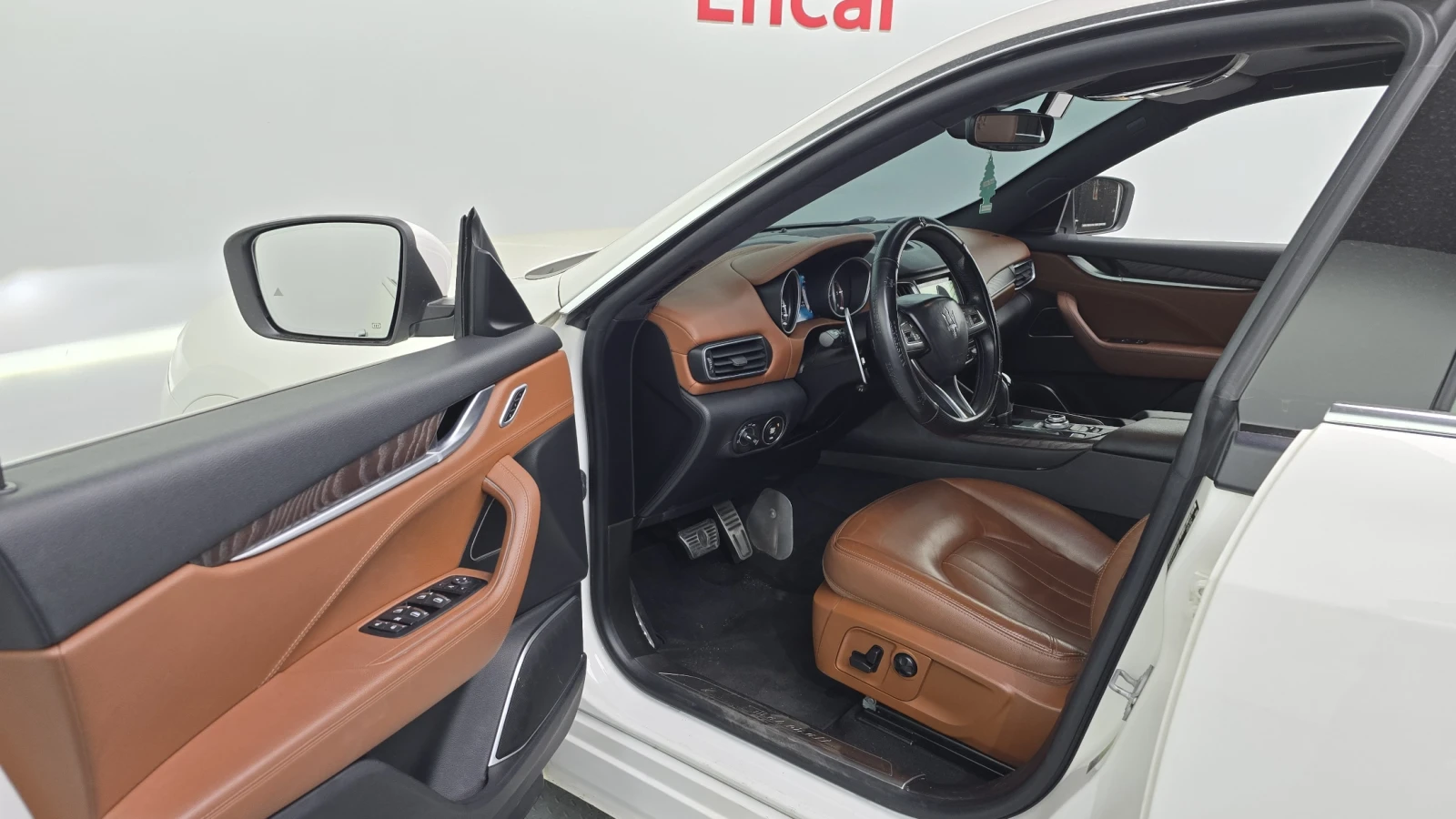 Maserati Levante 3.0D* V6* Q4* AT, снимка 5 - Автомобили и джипове - 54874610