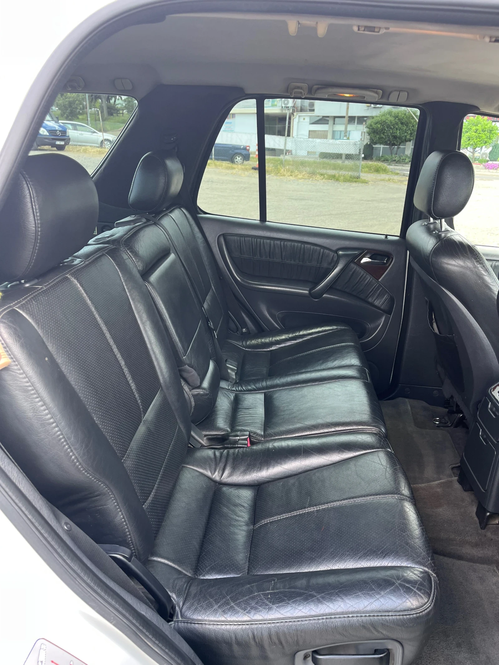 Mercedes-Benz ML 270 CDI, снимка 9 - Автомобили и джипове - 55155602