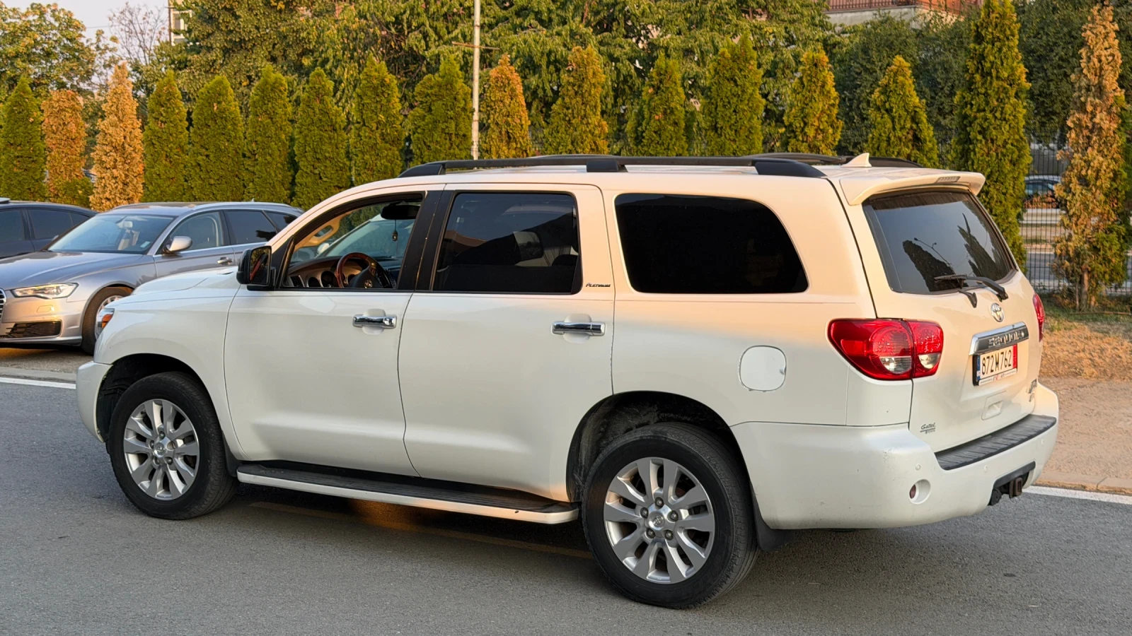 Toyota Sequoia, снимка 7 - Автомобили и джипове - 55999303