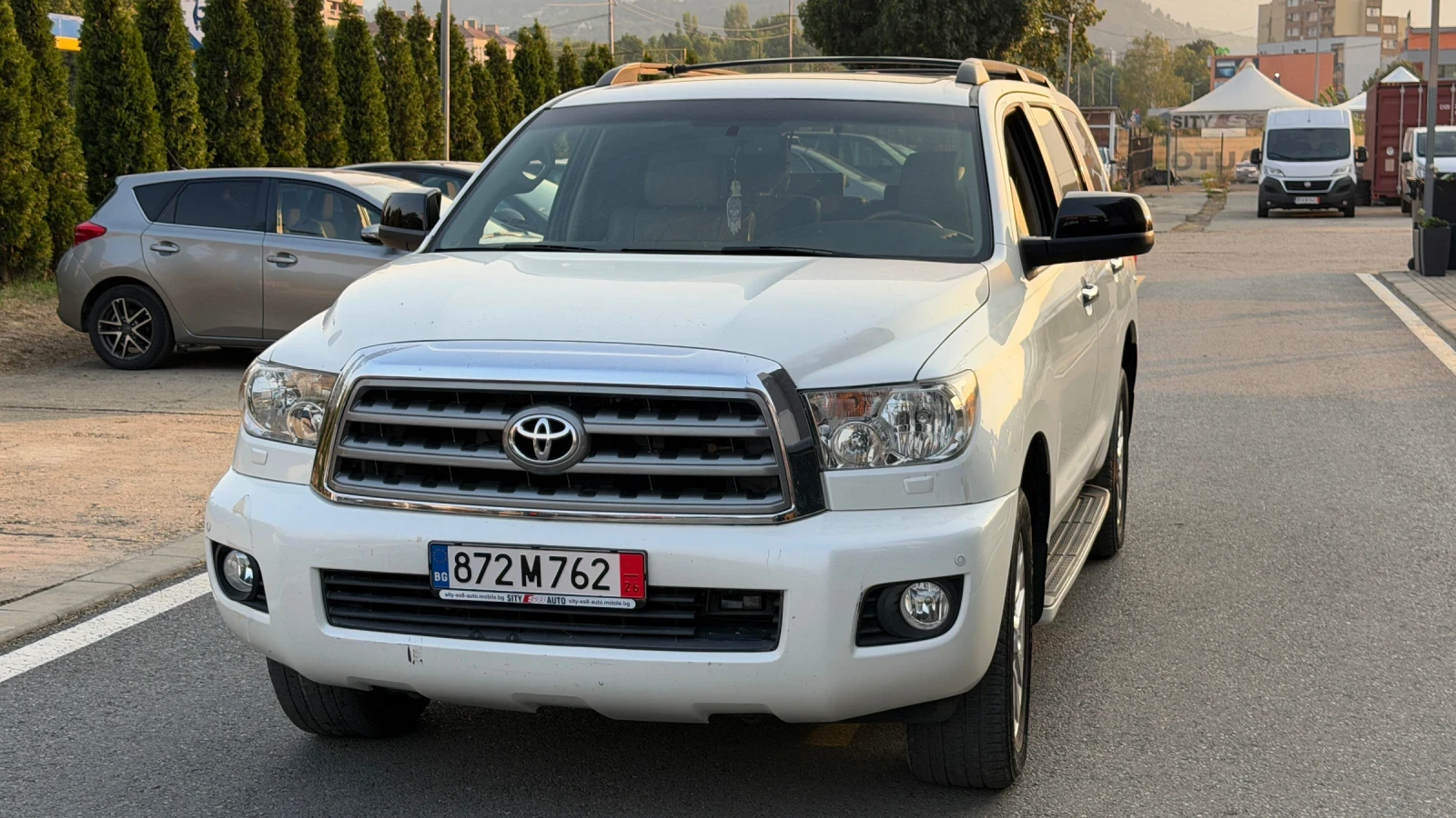 Toyota Sequoia, снимка 3 - Автомобили и джипове - 55999303