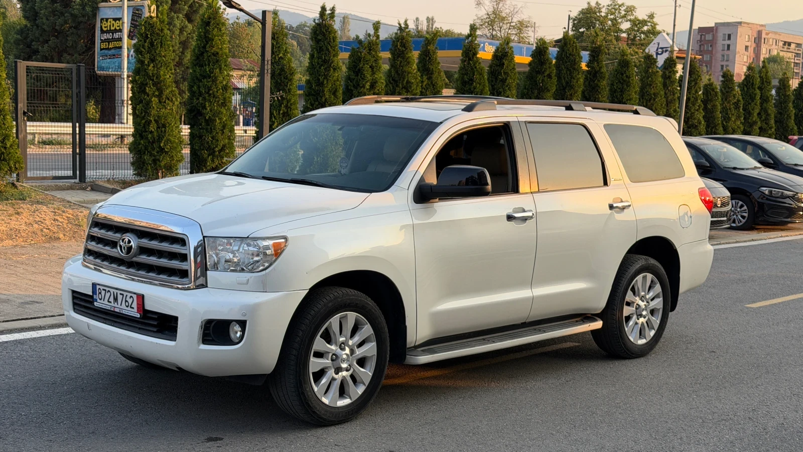 Toyota Sequoia