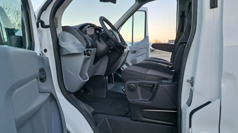 Ford Transit 2.2TDCI-6ск/КЛИМАТИК/, снимка 9 - Бусове и автобуси - 53528968