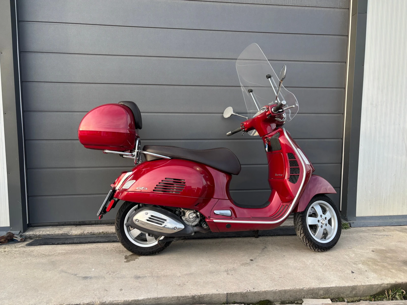 Vespa GTS 300 Super, снимка 2 - Мотоциклети и мототехника - 50404789