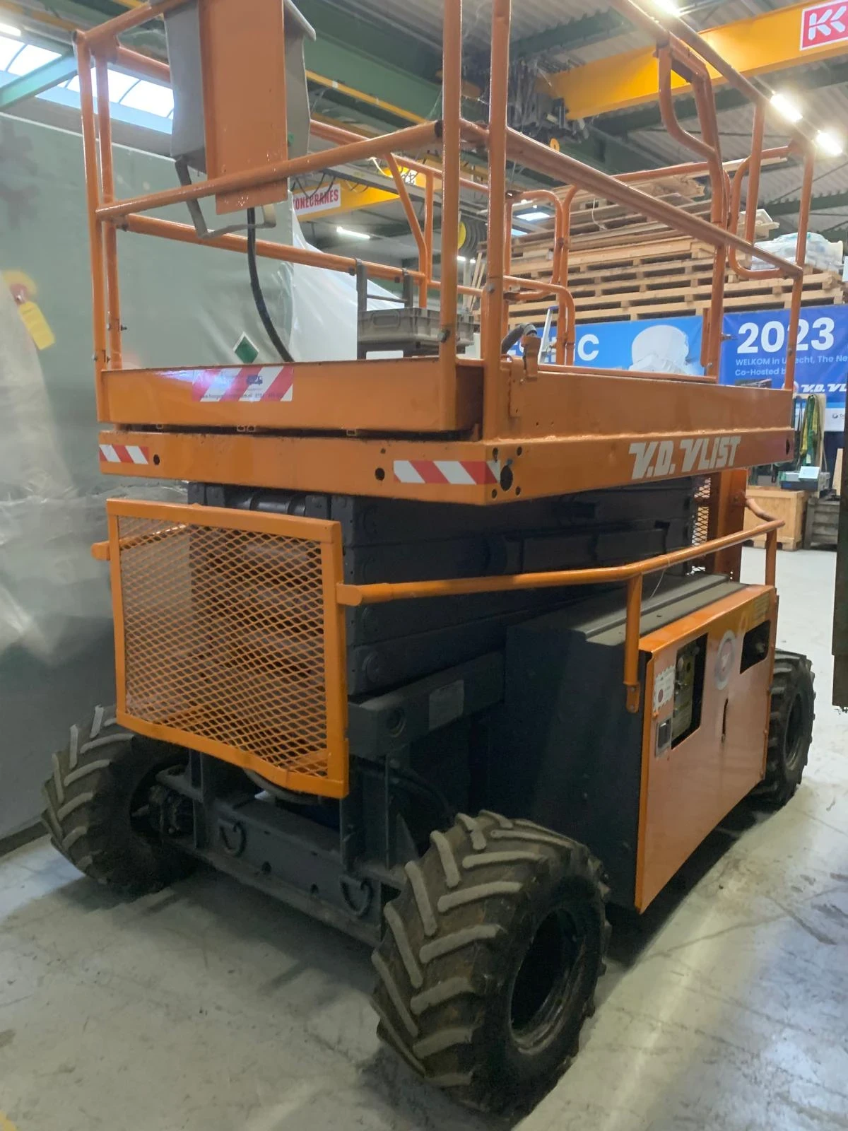 Автовишка Друга марка, снимка 10 - Индустриална техника - 54217781