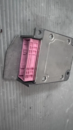 Airbag  /  /  a Volvo V40 - 30613048 A | Mobile.bg    2