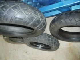 Гуми, снимка 1