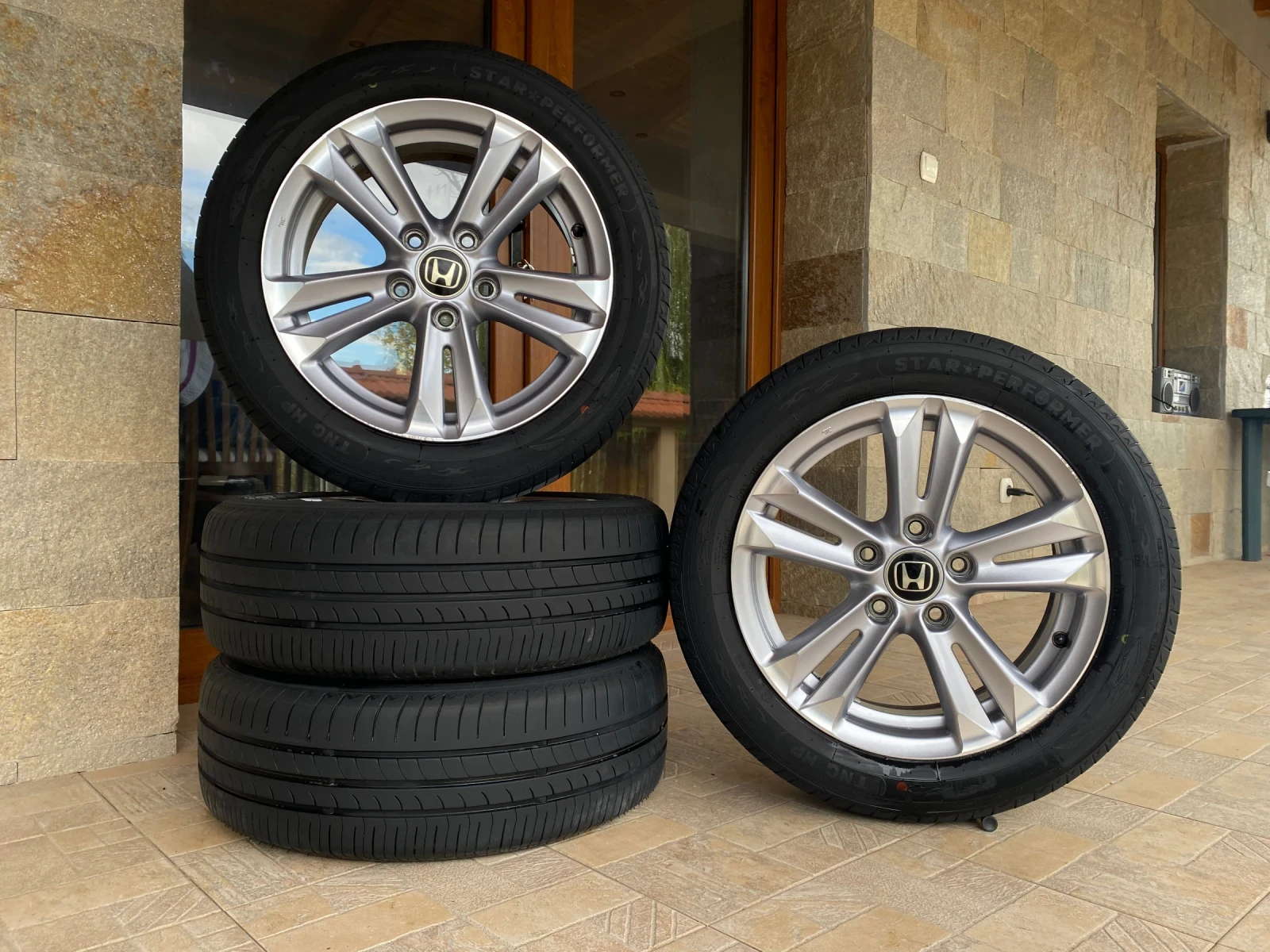    195/55R16  Honda Civic | Mobile.bg   1