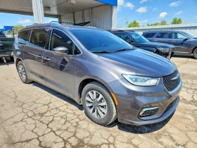 Chrysler Pacifica HYBRID TOURING L* КОЖА* 50КМ* ГРАДУШКА, снимка 4