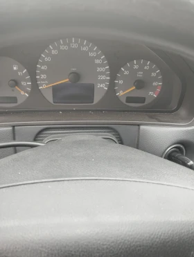 Mercedes-Benz E 240, снимка 9